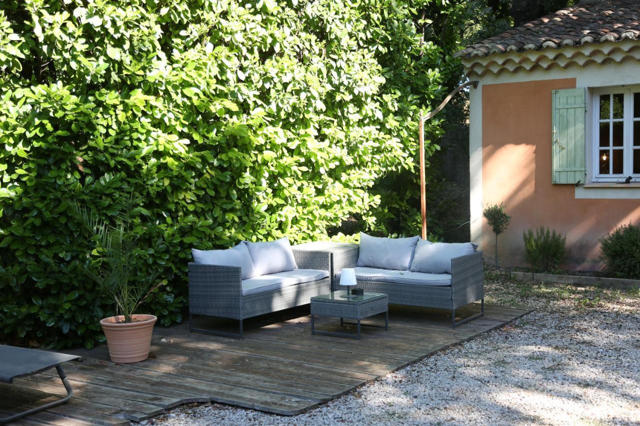 Le Pavillon Vert - B&B Vedène Buitenkant foto