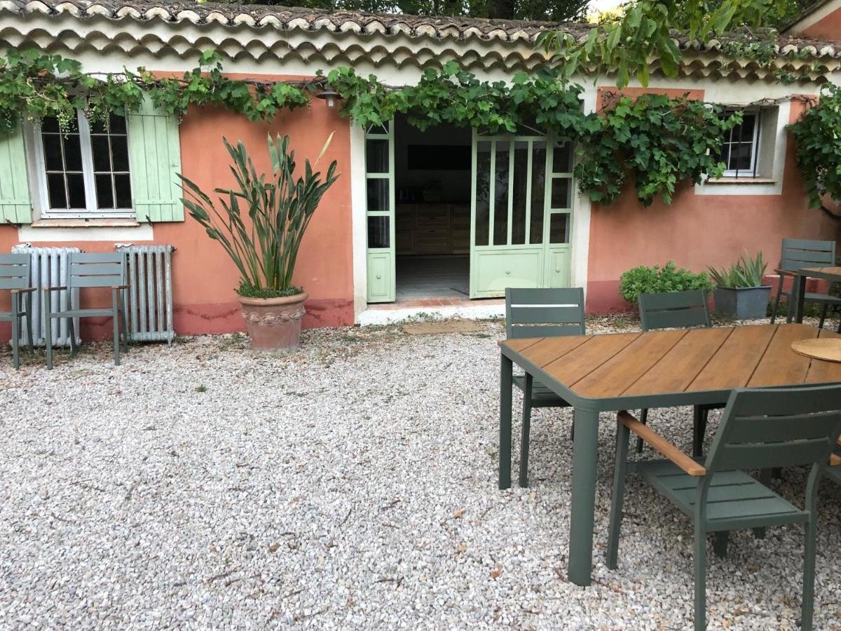 Le Pavillon Vert - B&B Vedène Buitenkant foto