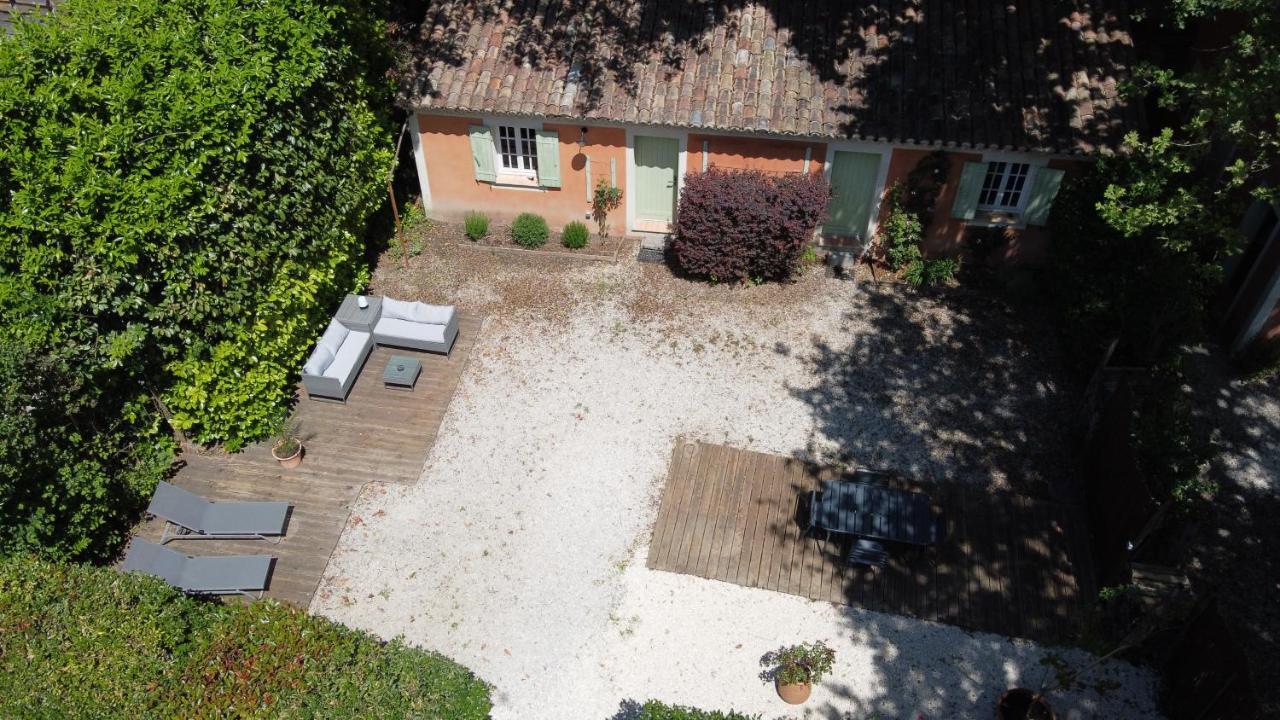 Le Pavillon Vert - B&B Vedène Buitenkant foto